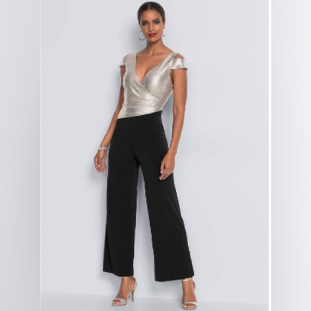 NWOT Venus Cold Shoulder, wide leg, metallic, black and gold jumpsuit.